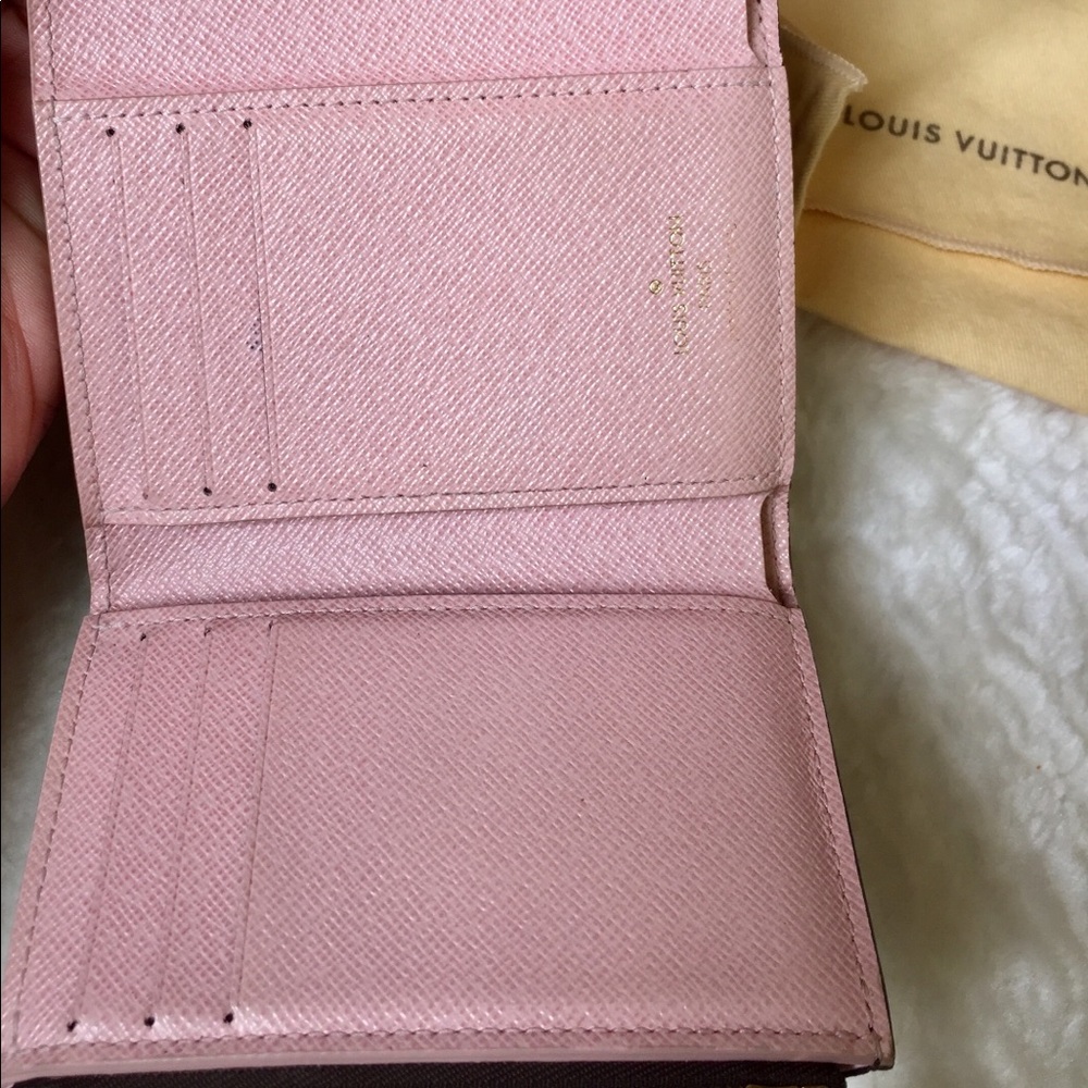 📌SOLD📌Louis Vuitton Victorine Wallet - Picture 10 of 16